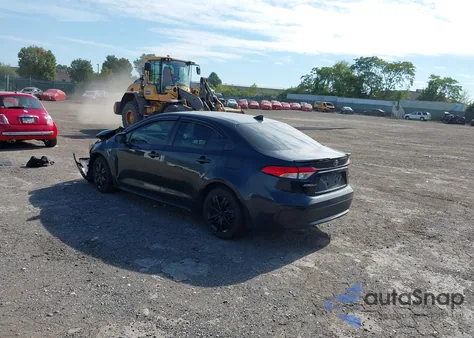 2020 Toyota Corolla Le z USA, uszkodzony, nr VIN JTDEPRAE1LJ013984